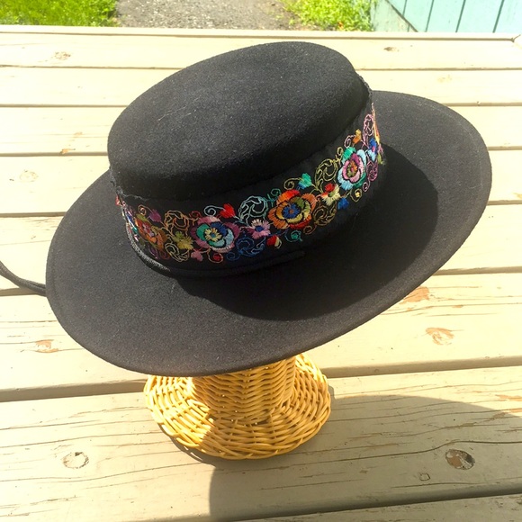 bollman Accessories - Bollman hat wool floral lace trim Bolero